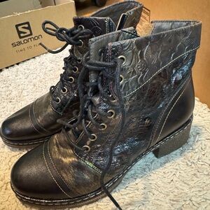 Spring Step Black Ankle Booties with Cap Toe